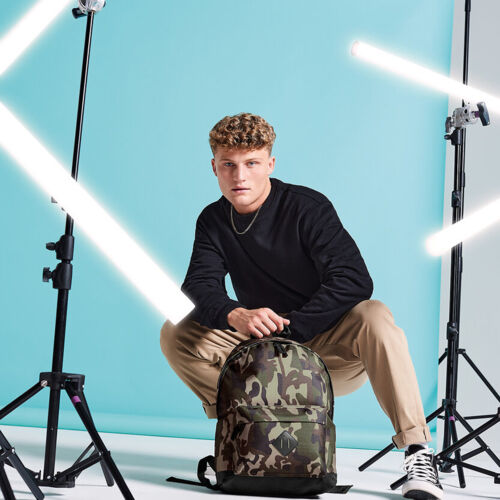 Camo backpack Thumbnail